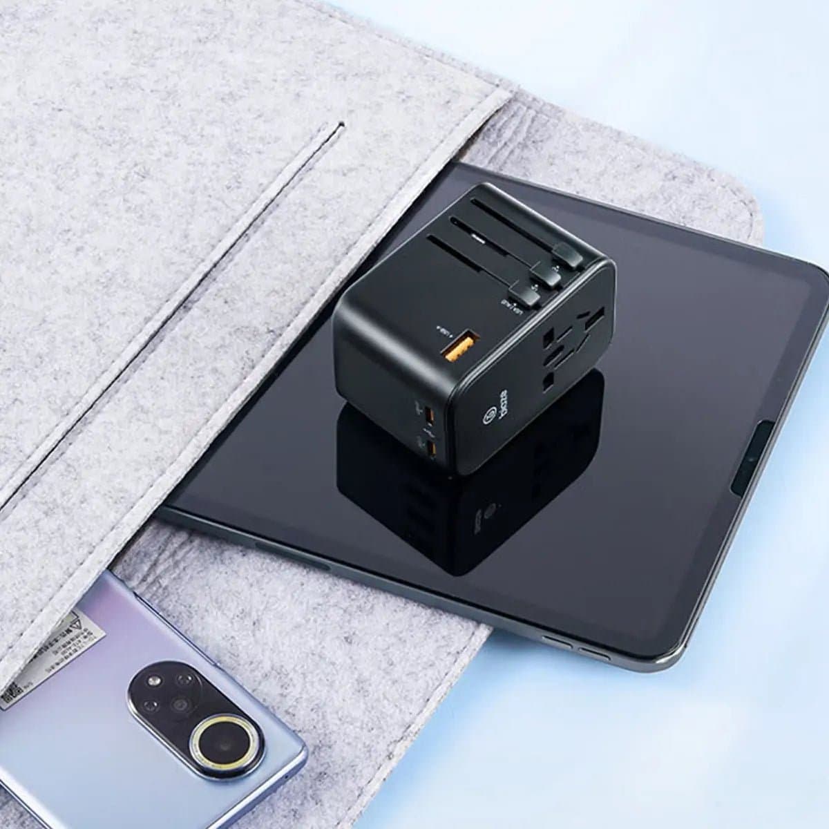 WORKSELECTED | Travel Adapter-33.5W-BLK
